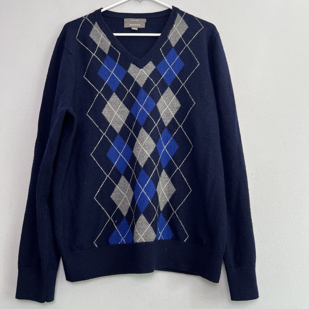 Merona Men's 100% Wool V Neck Sweater Sz L Navy Blue Argyle Office Preppy Classy